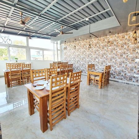 Hotel The Park Residency Dehradun Zewnętrze zdjęcie