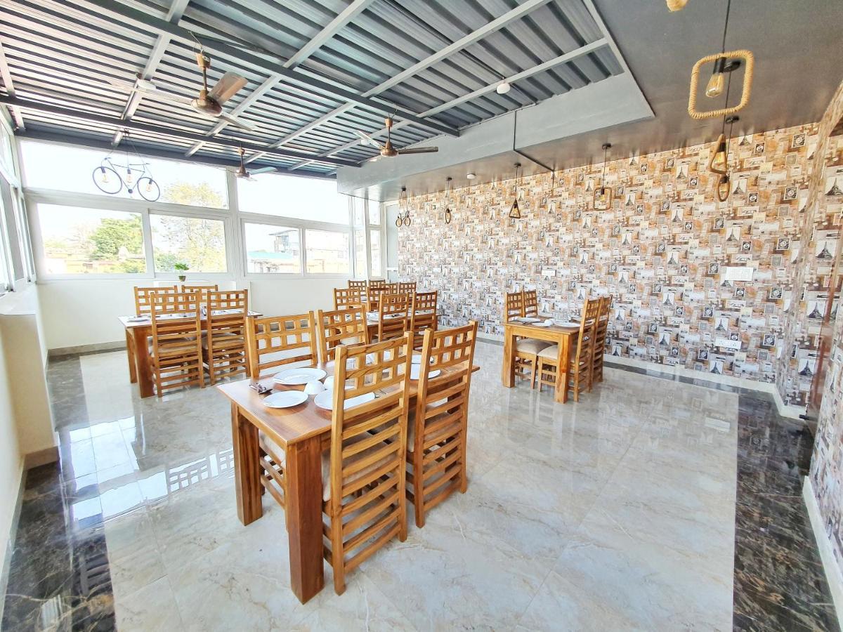 Hotel The Park Residency Dehradun Zewnętrze zdjęcie