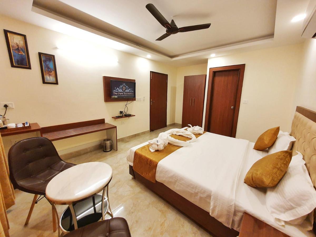 Hotel The Park Residency Dehradun Zewnętrze zdjęcie