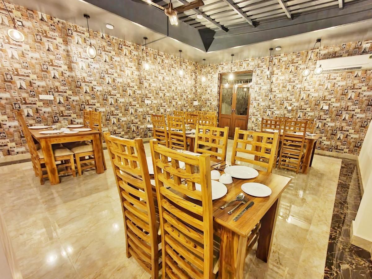 Hotel The Park Residency Dehradun Zewnętrze zdjęcie