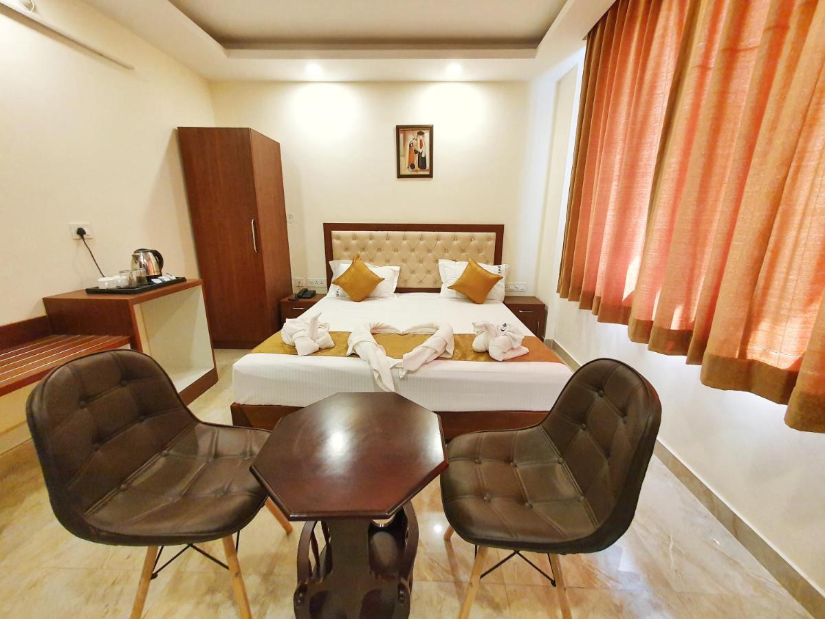 Hotel The Park Residency Dehradun Zewnętrze zdjęcie
