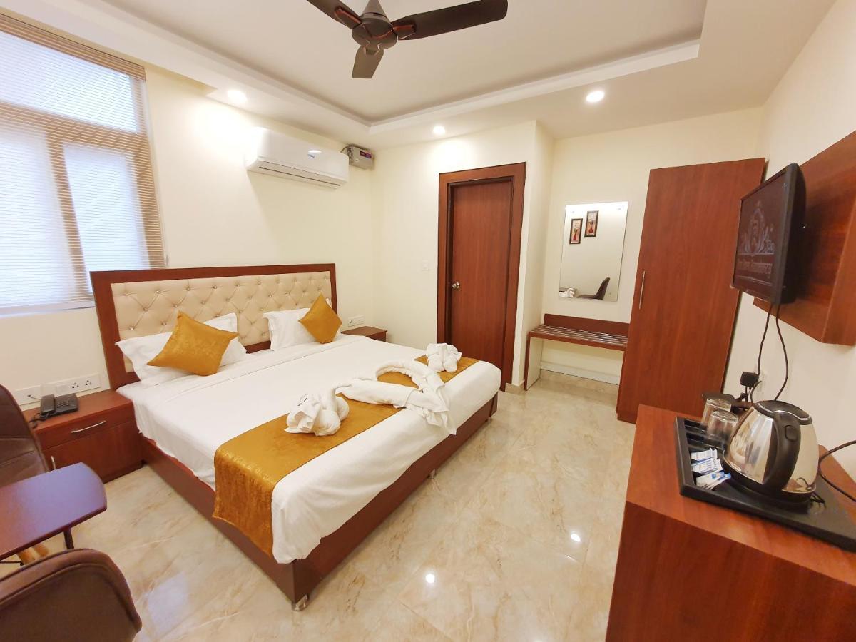 Hotel The Park Residency Dehradun Zewnętrze zdjęcie